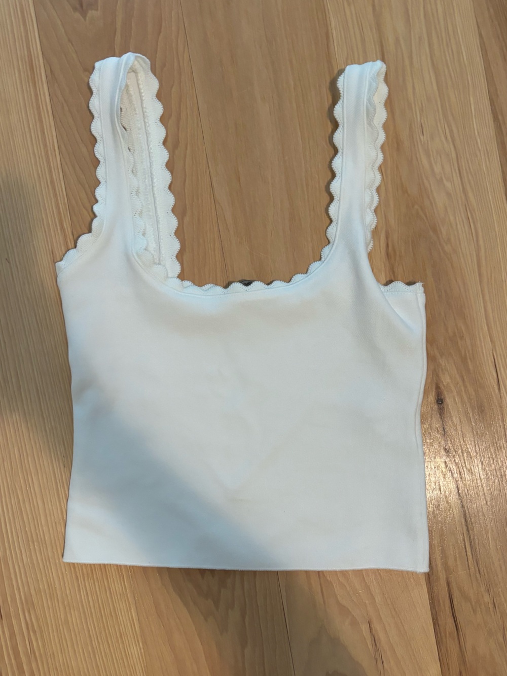 Zara Women’s Scalloped Strap White Tank Top